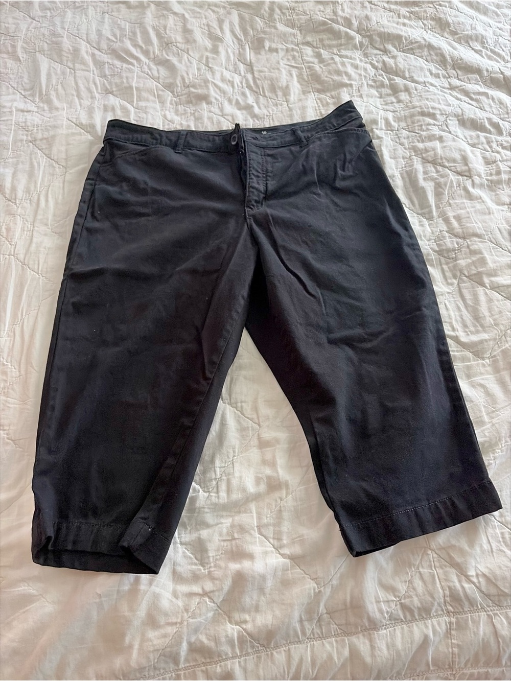 St John’s Bay Mid Rise Capris